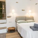 Cycladic House In The Heart Of Semesterbostad Tínos
