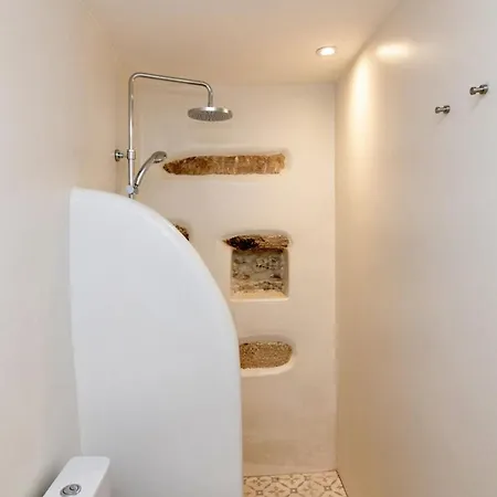 Cycladic House In The Heart Of Tínos