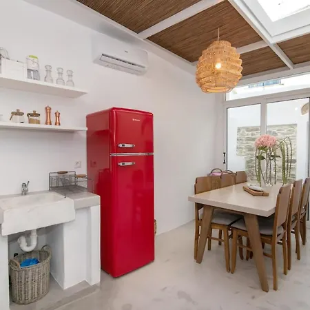 Casa de Férias Cycladic House In The Heart Of